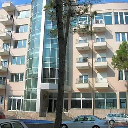 Dolce Hotel 4*
